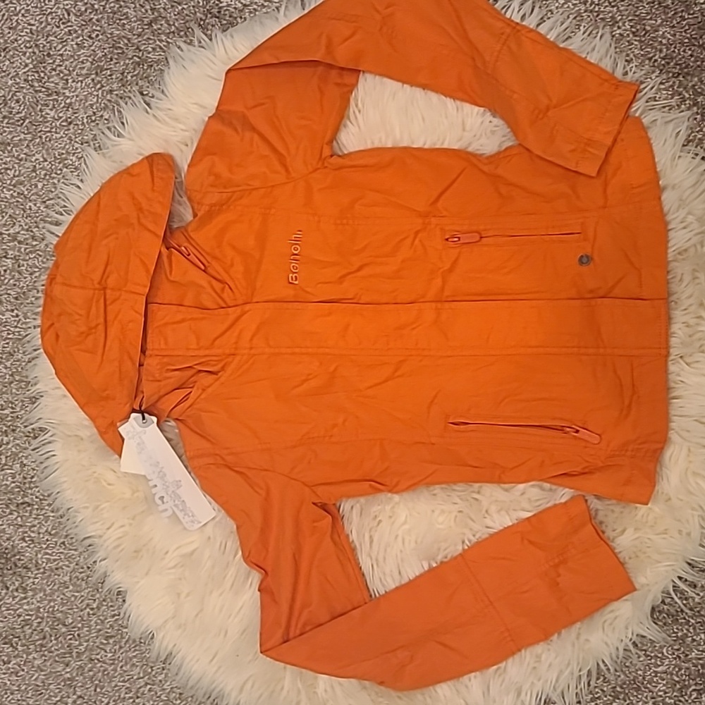 Bench Hoodie - Picture 2 of 5